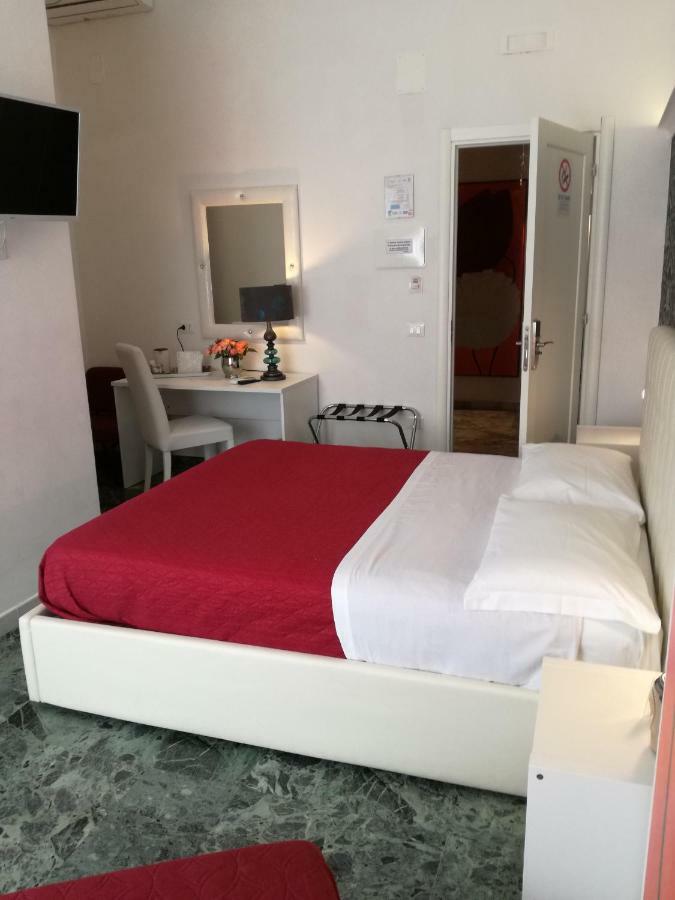 B&B Abatjour - Ambiente Sanificato - Test Antilegionella Assolto Фоджа Екстериор снимка