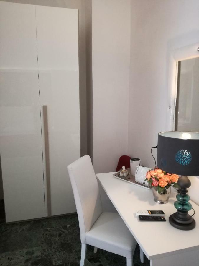 B&B Abatjour - Ambiente Sanificato - Test Antilegionella Assolto Фоджа Екстериор снимка