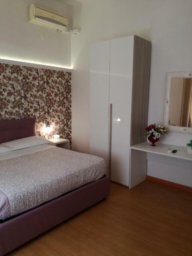 B&B Abatjour - Ambiente Sanificato - Test Antilegionella Assolto Фоджа Екстериор снимка